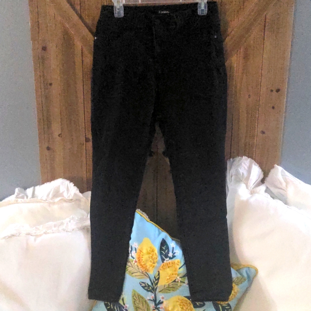 Black Skinny Jeans
